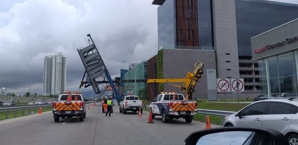 El accidente ocurrió cerca de Santa María Park, en el Corredor Sur.  