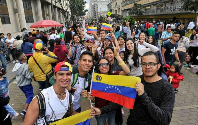 Los venezolanos, también podrán solicitar visas estampadas desde Panamá  si desean visitar el país para asistir a un evento familiar o social.