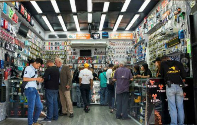 La inflación también marcó un aumento al pasar desde el 24.8% de junio hasta los 33.8%. Foto: EFE.