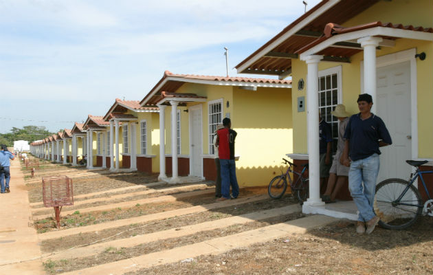 Amplían el beneficio del Fondo Solidario de Vivienda (FSV) para propiedades de hasta $60,000 en las cabeceras de provincia de todo el país.