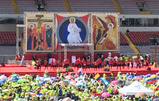 Papa pidió a los voluntarios ser multiplicadores de esperanzas. Foto/Cortesía