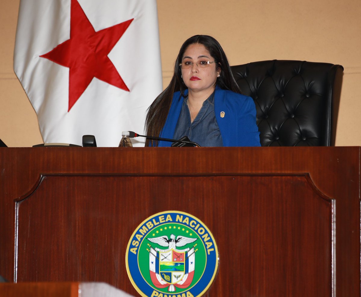 Vicepresidenta de la Asamblea, Zulay Rodríguez. 